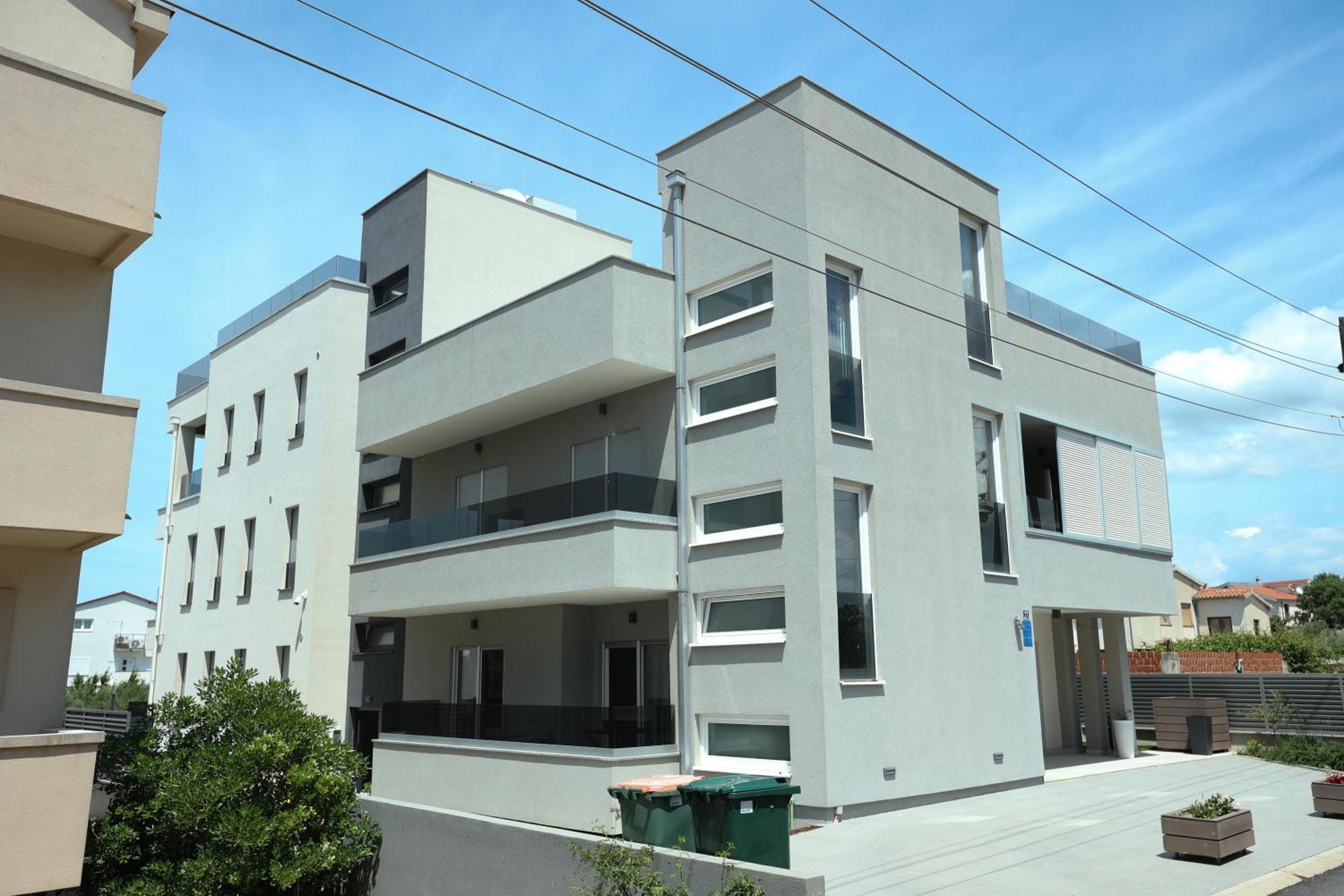 Km Exclusive Apartment