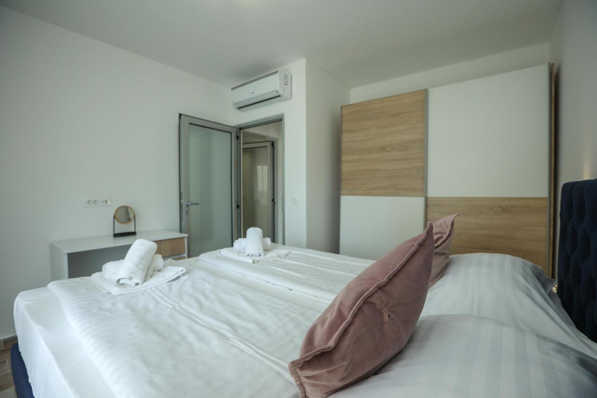 Km Exclusive Apartment